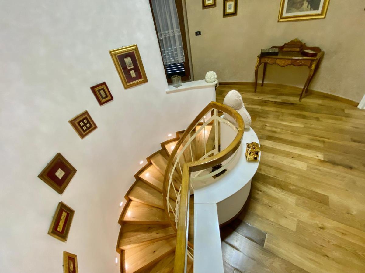 La Villa Del Senatore Гравина-ин-Пулья Экстерьер фото